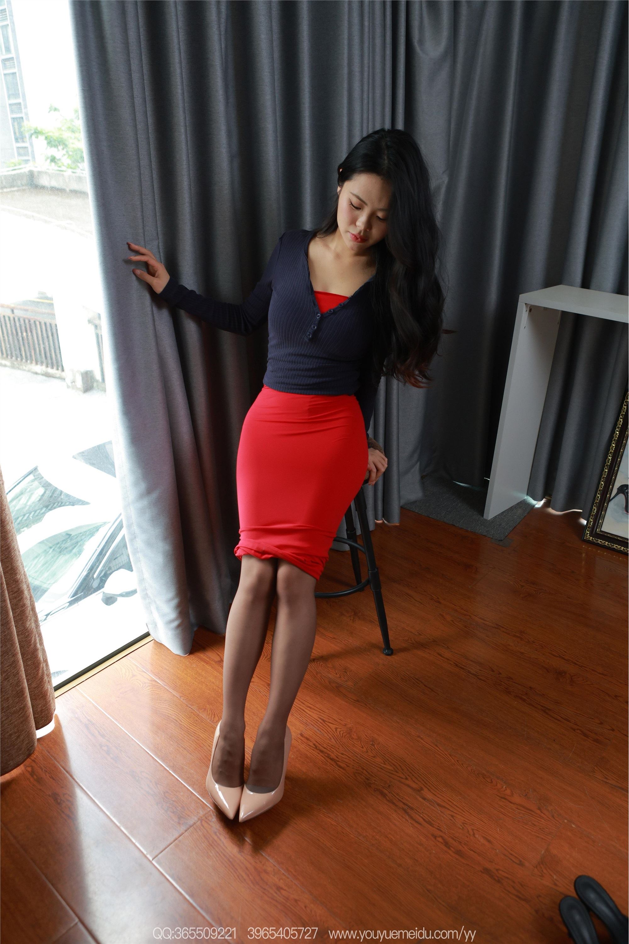 IESS异思趣向  2025.07.07 丝享家 2099 兔兔《红裙翘腿》